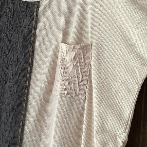 Oversized Two-Toned Patchwork Long Sleeve Top Sweater - Picture 2 of 4